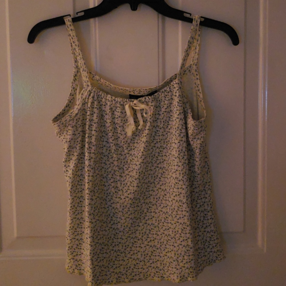 🌻🌻Xhilaration tank top!!🌼🌼🌼